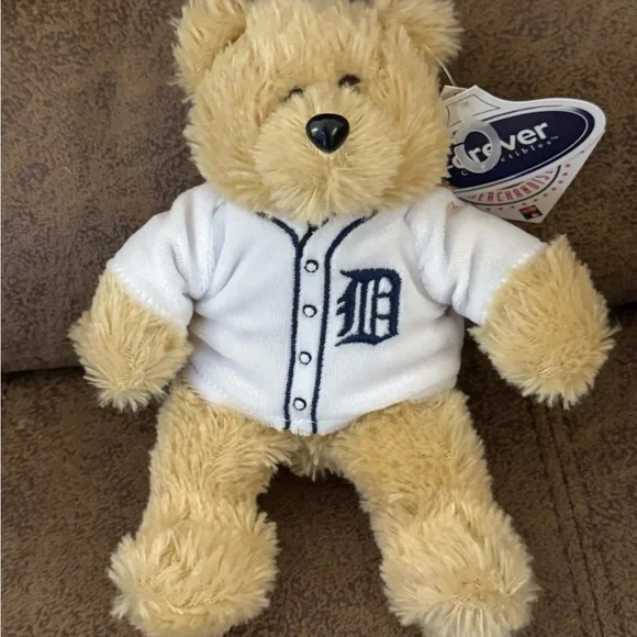 Massive 32 -Piece Sports Plush Lot MLB + NFL + NCAA Team Bears New W/ Tags New - Picture 9 of 16